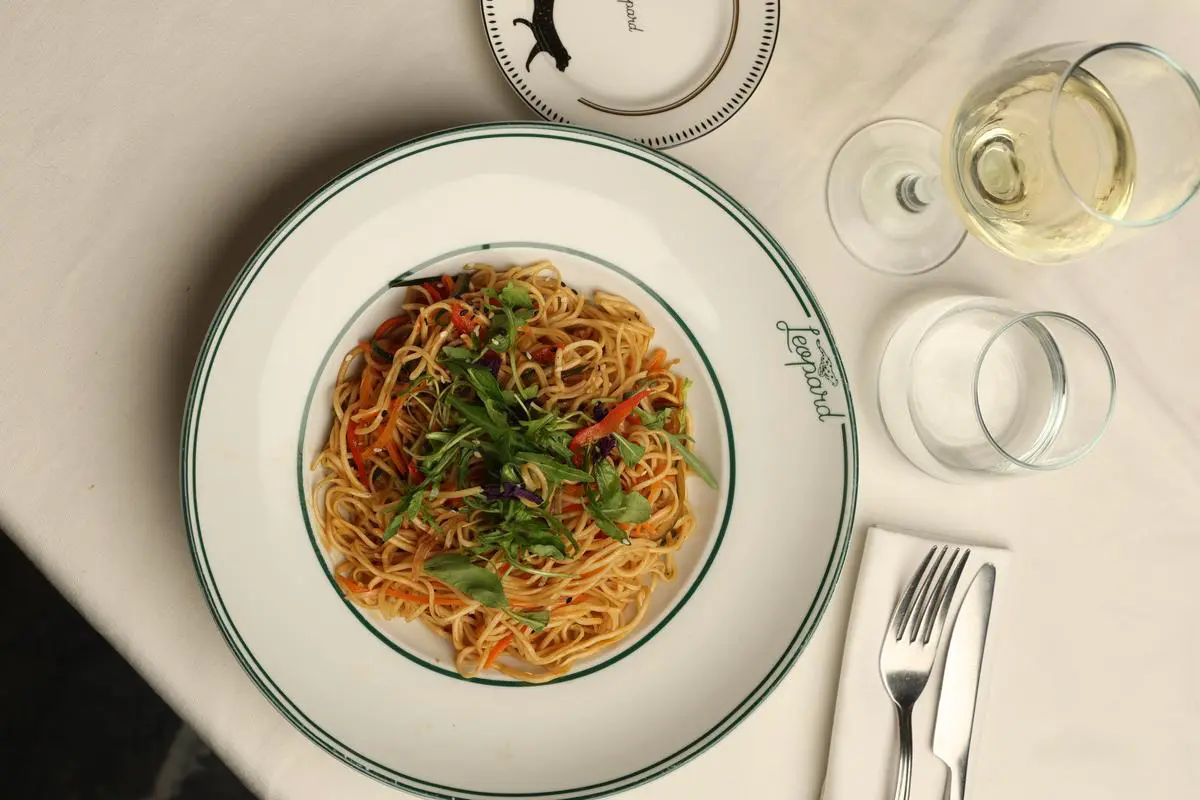 Asian vegetable wok with Thai basil_2