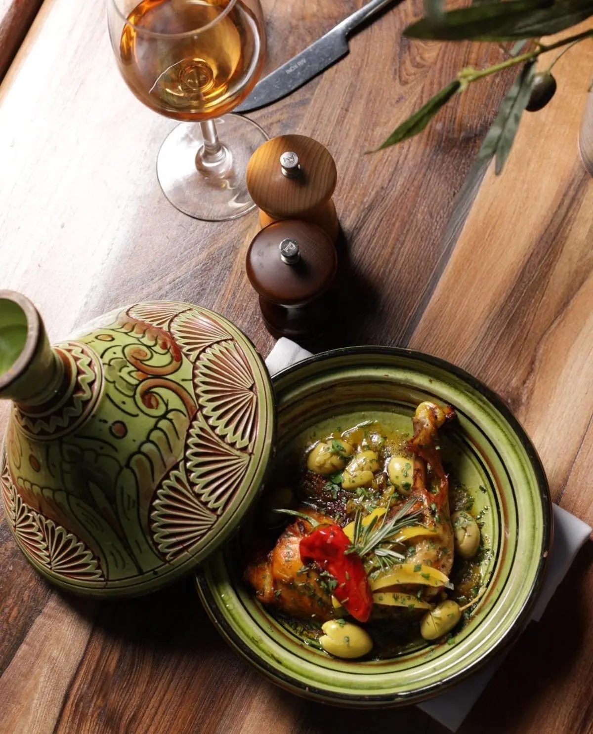 Mhamer chicken tajine