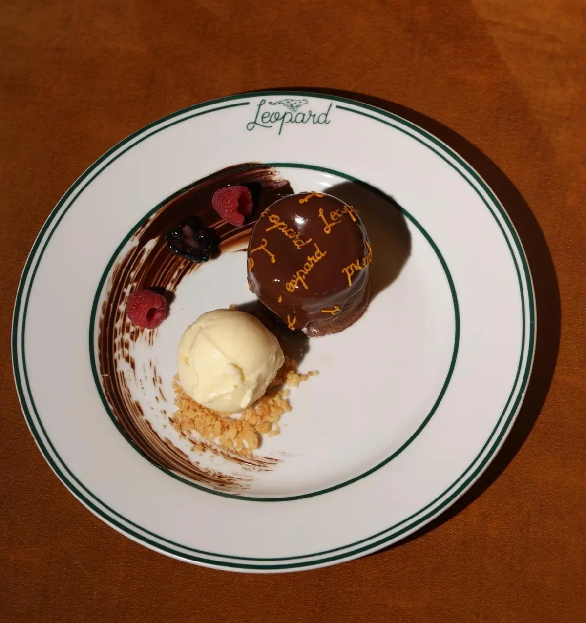 Runny chocolate fondant & vanilla ice cream
